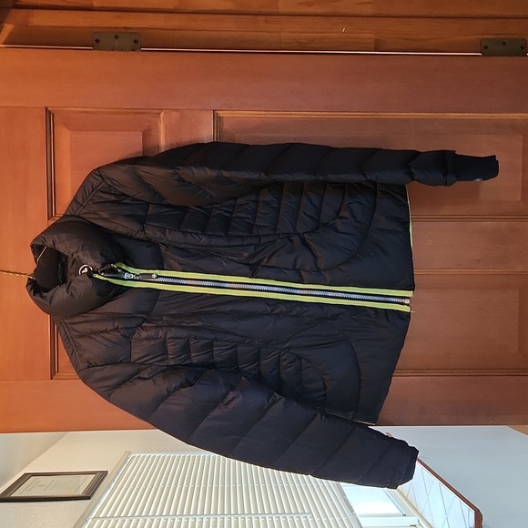 Halifax warm comfy puffy winter jacket with zipper - Picture 1 of 2